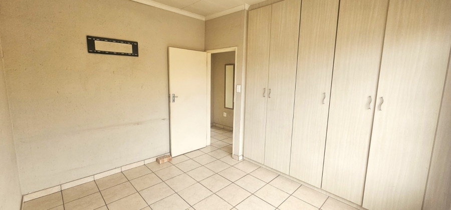 To Let 2 Bedroom Property for Rent in Waterval East North West